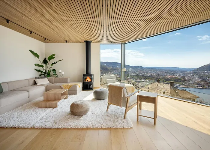 Amazing View - 5 Bedrooms - New House - Modern And Exclusive 别墅 卑爾根