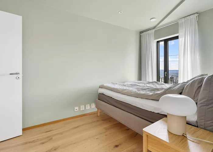 别墅 Amazing View - 5 Bedrooms - New House - Modern And Exclusive 卑爾根