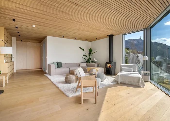 别墅 Amazing View - 5 Bedrooms - New House - Modern And Exclusive 卑爾根