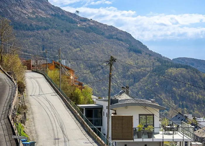 Amazing View - 5 Bedrooms - New House - Modern And Exclusive Villa