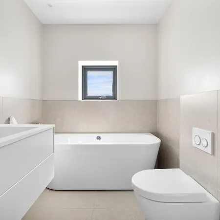 Amazing View - 5 Bedrooms - New House - Modern And Exclusive * برغن