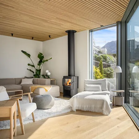 Amazing View - 5 Bedrooms - New House - Modern And Exclusive * برغن