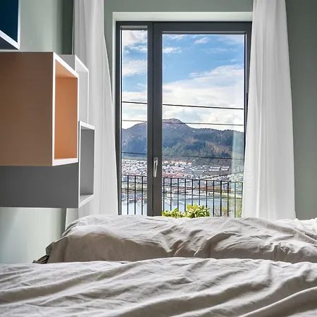 فيلة Amazing View - 5 Bedrooms - New House - Modern And Exclusive