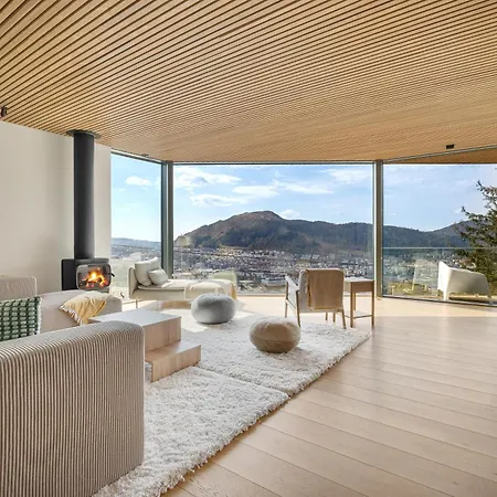 Amazing View - 5 Bedrooms - New House - Modern And Exclusive فيلة *