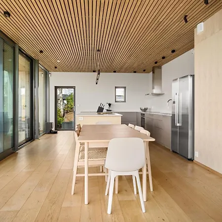 Amazing View - 5 Bedrooms - New House - Modern And Exclusive * برغن